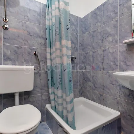 Near The In Drasnice Ii شقة