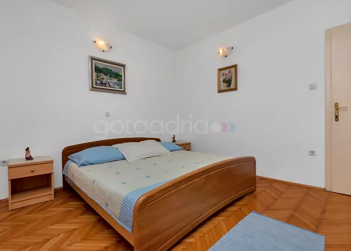 Near The In Drasnice Ii 스레세르